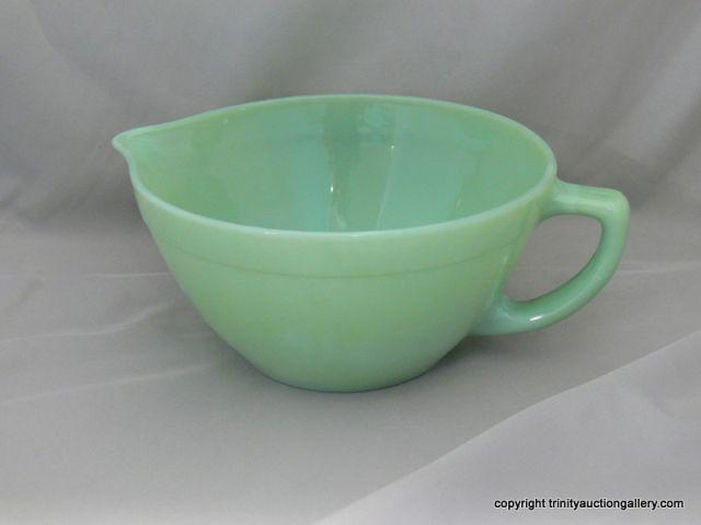 Appraisal: FireKing Jadeite Handled Batter Bowl with Spout - top ring