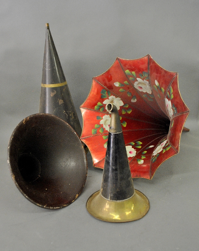 Appraisal: - Four phonograph horns including a red morning glory example