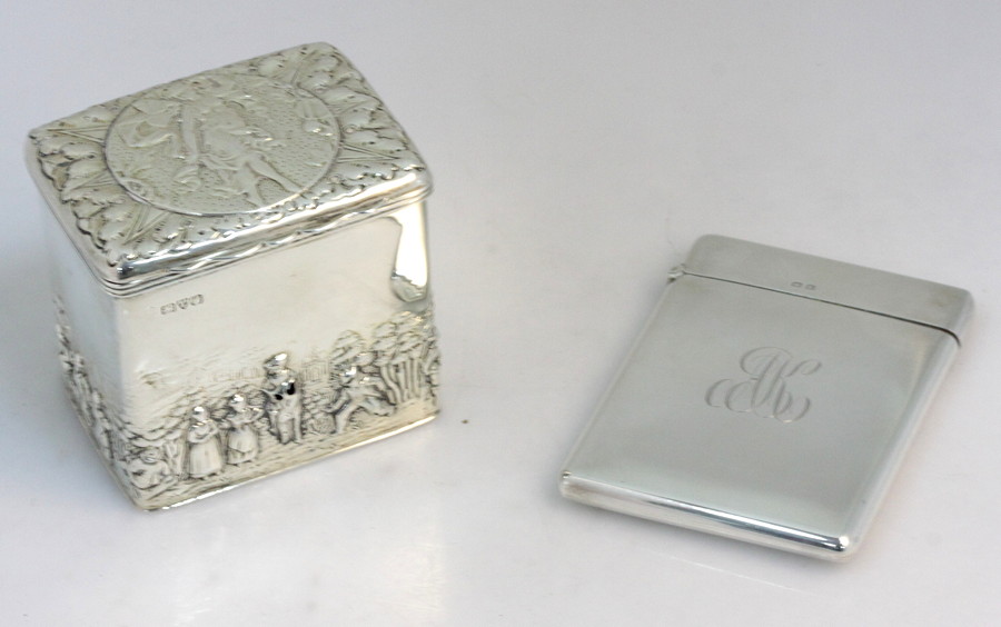 Appraisal: A silver box Chester the hinged lid embossed a female