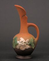 Appraisal: Roseville Gardenia Ewer Pattern - white flower with green leaves