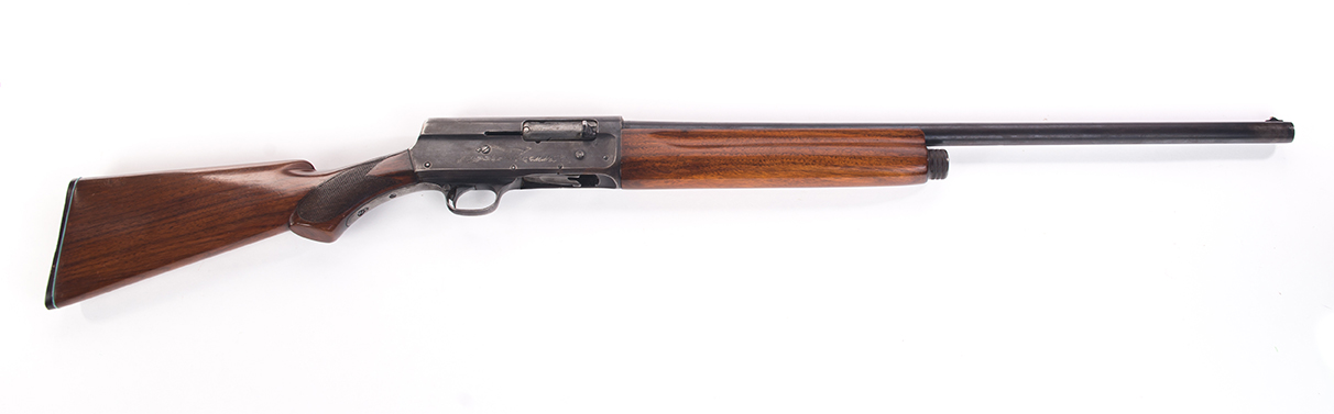 Appraisal: REMINGTON MODEL GAUGE SHOTGUN American th century Walnut stock with