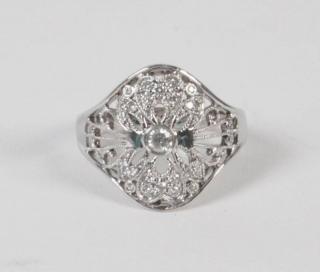 Appraisal: K WHITE GOLD DIAMOND RING HAVING CTW DIAMONDS