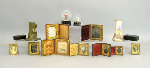 Appraisal: Misc table articles to include daguerreotype cases