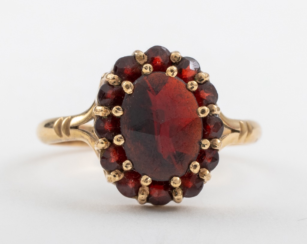 Appraisal: VINTAGE K GOLD FACETED ROSE CUT GARNET RING Vintage K