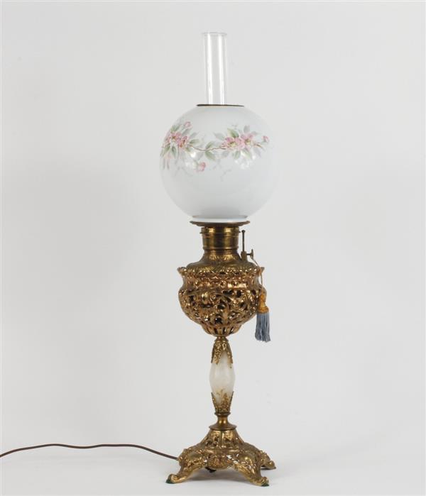 Appraisal: Victorian table banquet oil lamp with hand painted globe shade