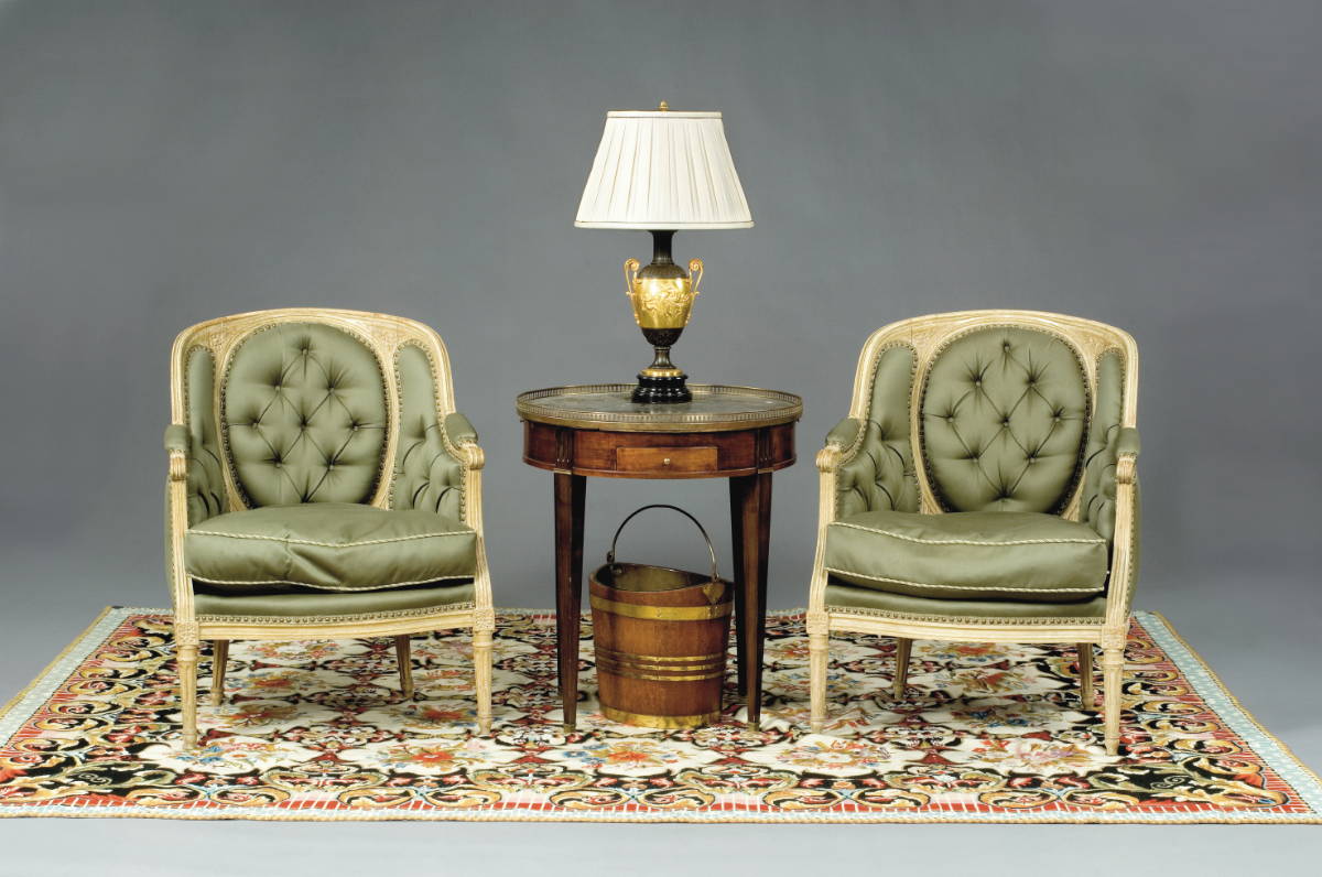 Appraisal: REGENCY MAHOGANY CIRCULAR TABLE WITH BLACK MARBLE TOP The pierced