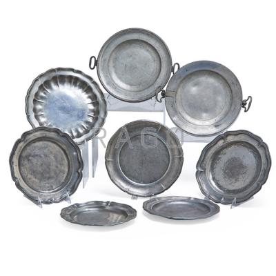 Appraisal: CONTINENTAL PEWTER PLATES Eight two with warming under trays th