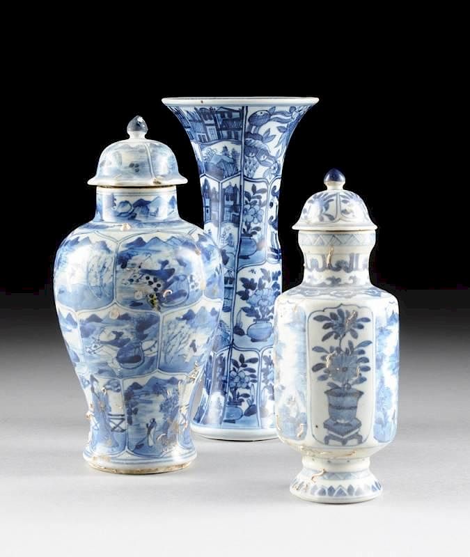 Appraisal: A GROUP OF THREE CHINESE EXPORT BLUE AND WHITE PORCELAIN