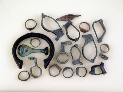 Appraisal: An assortment of jewellery etc possibly Roman comprising ten rings