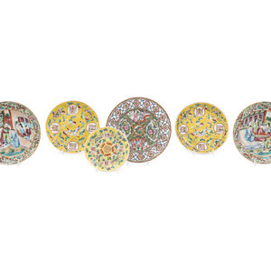 Appraisal: Six Chinese Famille Rose Porcelain Plates th Century comprising three