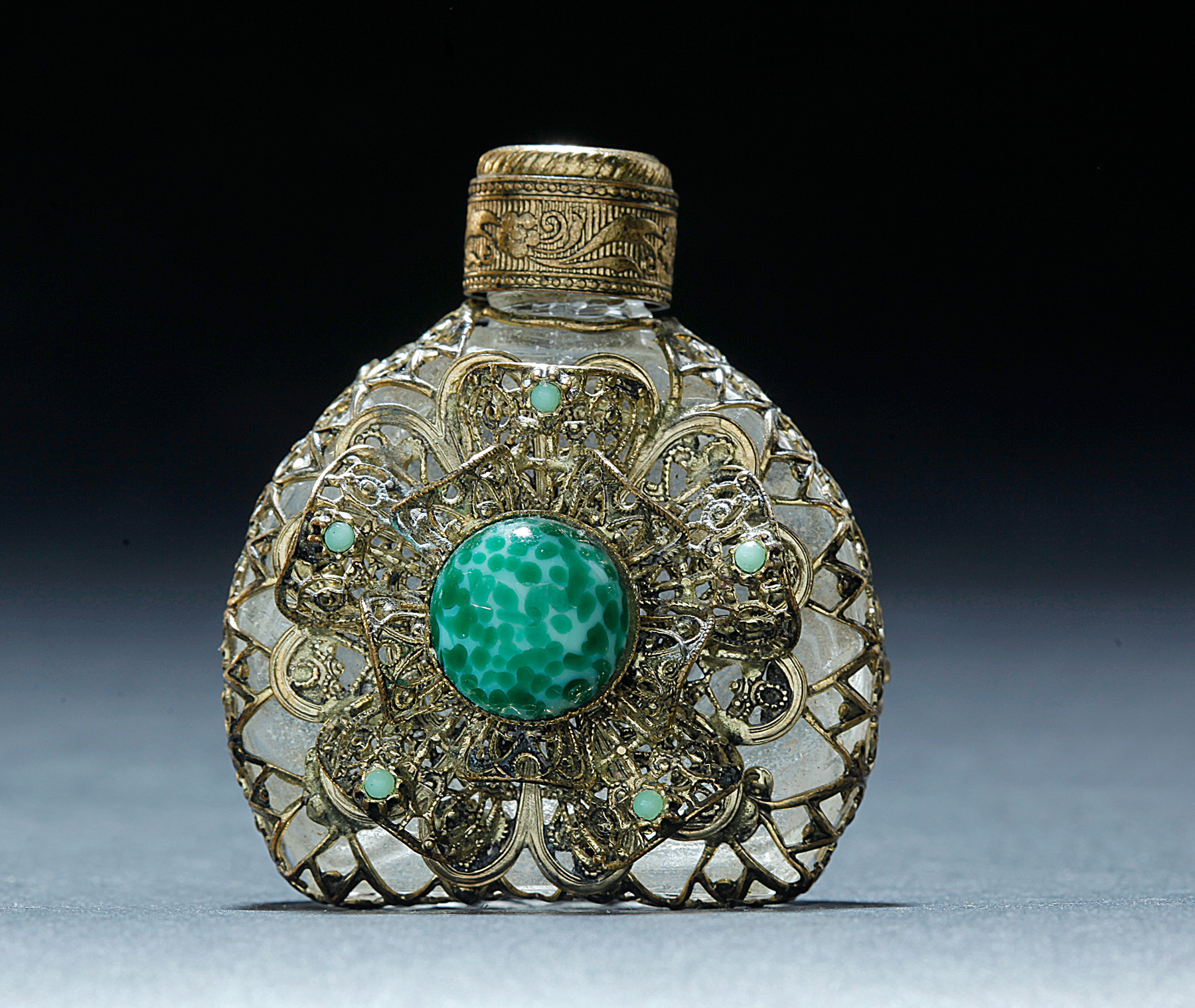 Appraisal: WESTERN-STYLE CHINESE GLASS SNUFF BOTTLE Late th century Gilt metal