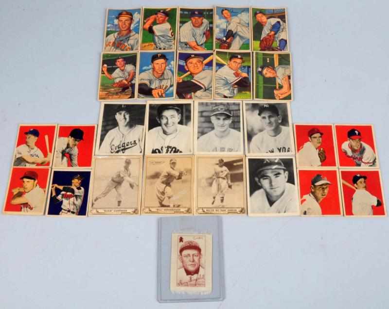 Appraisal: Lot of Bowman Play Ball Baseball Cards Includes - Bowman