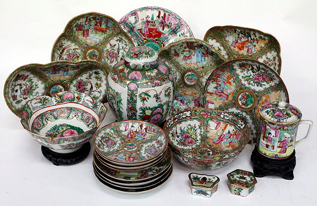 Appraisal: A LARGE SELECTION OF TH CENTURY CANTONESE FAMILLE VERTE PORCELAIN