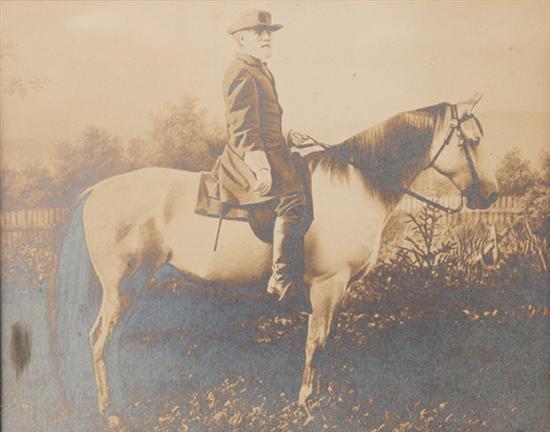 Appraisal: Photograph of Robert E Lee on horseback c Image x