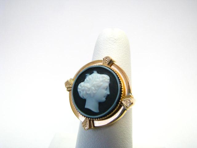 Appraisal: Antique Carved Shell Cameo Yellow Gold Ring size mount and