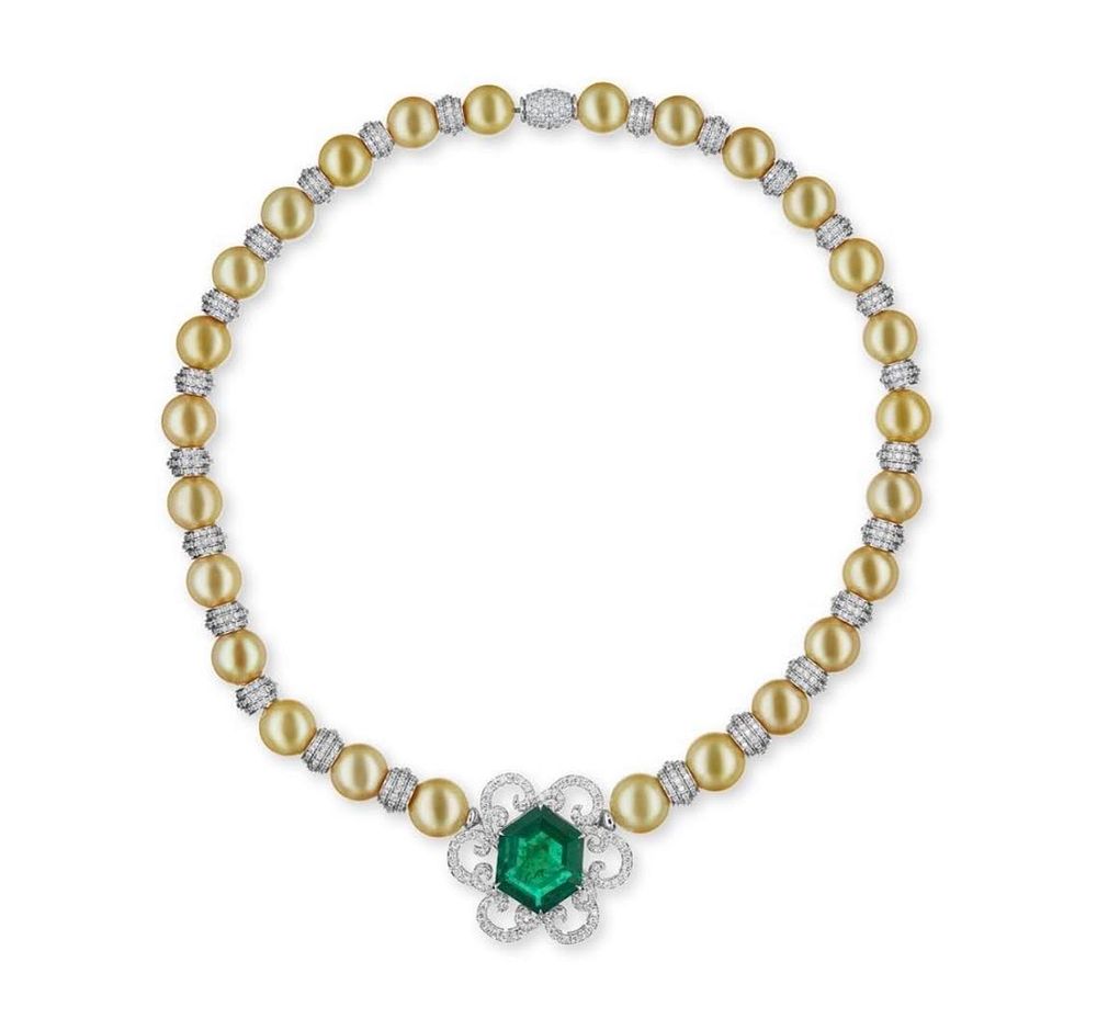 Appraisal: EMERALD PEARL AND DIAMOND NECKLACE EMERALD PEARL AND DIAMOND NECKLACELuminous