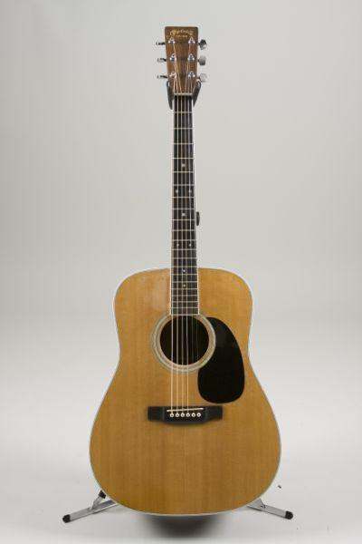 Appraisal: Martin D- Flat Top Guitar serial bound spruce top rosewood