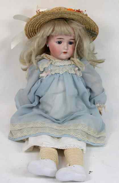 Appraisal: A Simon and Halbig Kammer and Reinhardt bisque headed doll