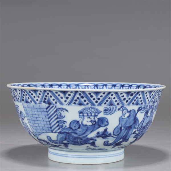 Appraisal: Antique Chinese blue and white porcelain bowl depicting dragon and