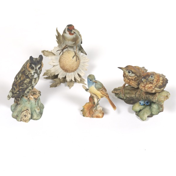 Appraisal: FOUR GIUSEPPI TAGLIARIOL PORCELAIN BIRD FIGURINES GT CRESTED FLYCATCHER GOLDFINCH