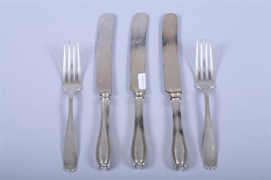 Appraisal: PIECES ALVIN STERLING SILVER FLATWARE William Penn pattern Six dinner