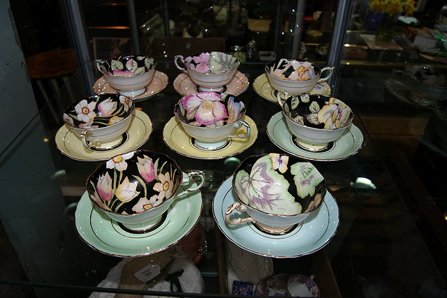 Appraisal: A PARAGON SET OF EIGHT TEA CUPS and saucers