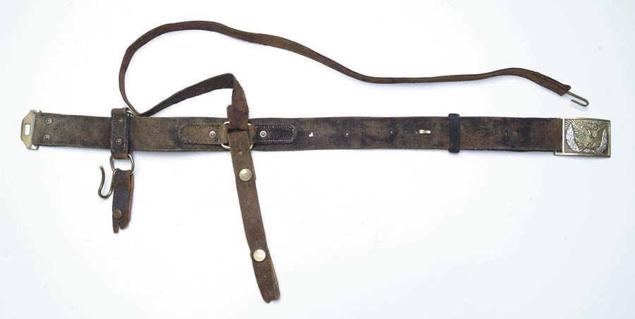 Appraisal: CIVIL WAR MODEL SWORD BELT This is a nice example