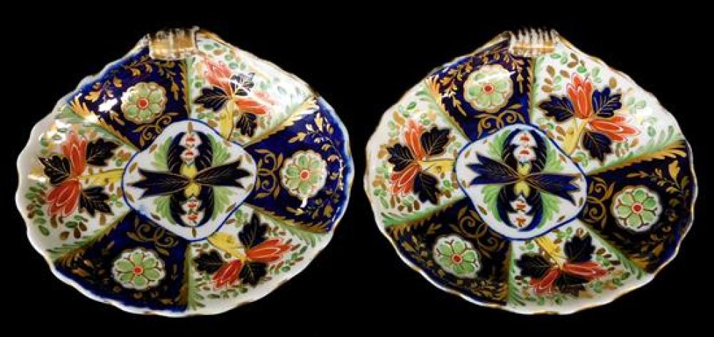 Appraisal: Pair of English porcelain shell form dishes th C with