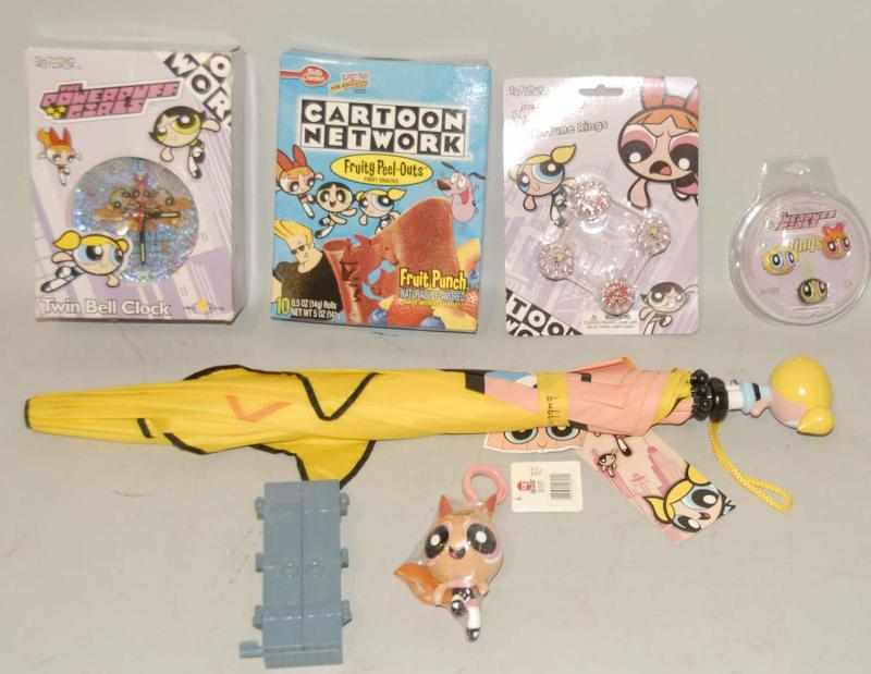 Appraisal: Lot of Powerpuff Girl Items This lot includes Powerpuff girl