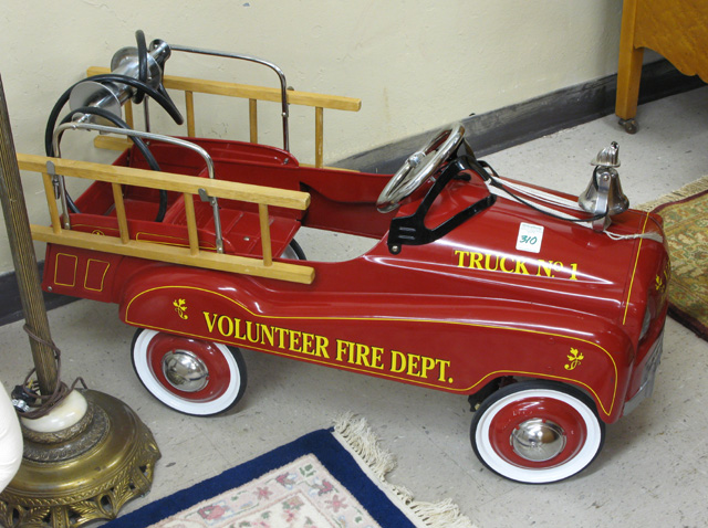 Appraisal: FIRE TRUCK PEDAL CAR Gearbox Pedal Car Co Cedar Rapids