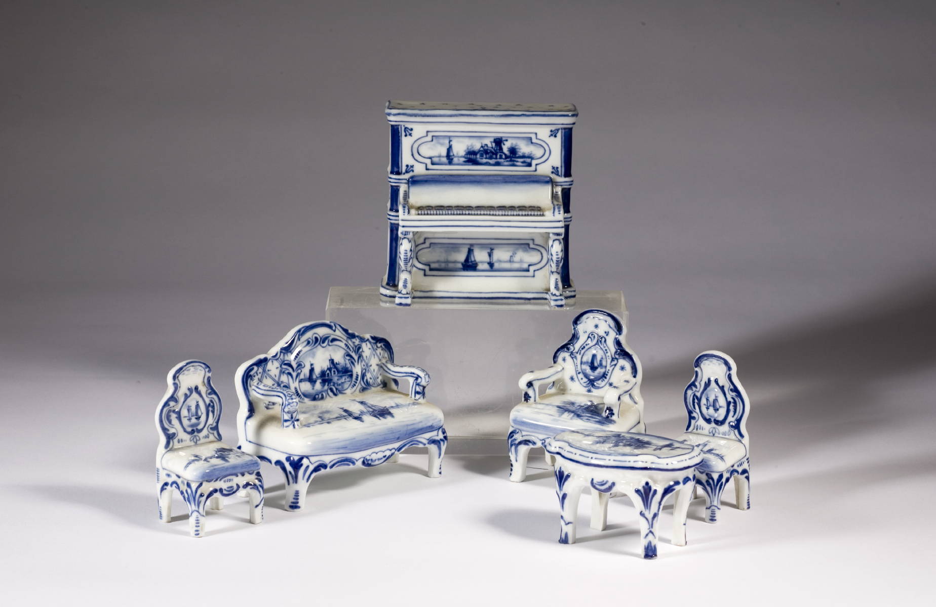 Appraisal: GERMAN BLUE AND WHITE quot DELFT quot SIX-PIECE PARLOR SET