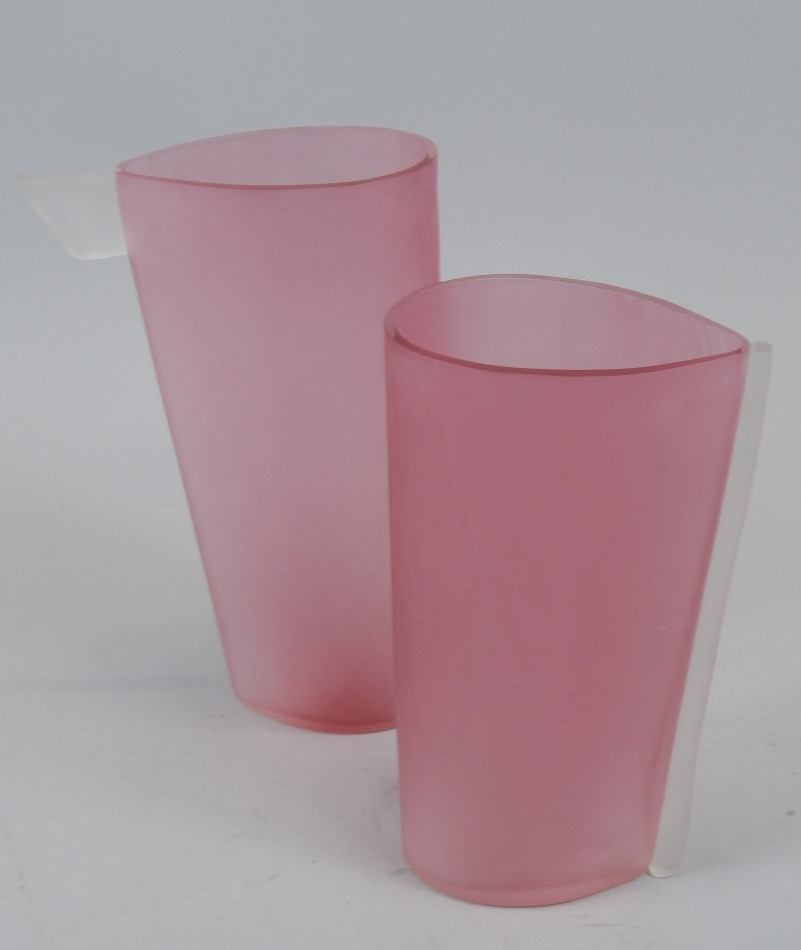 Appraisal: Two similar Bibi Smit art glass vases frosted form in