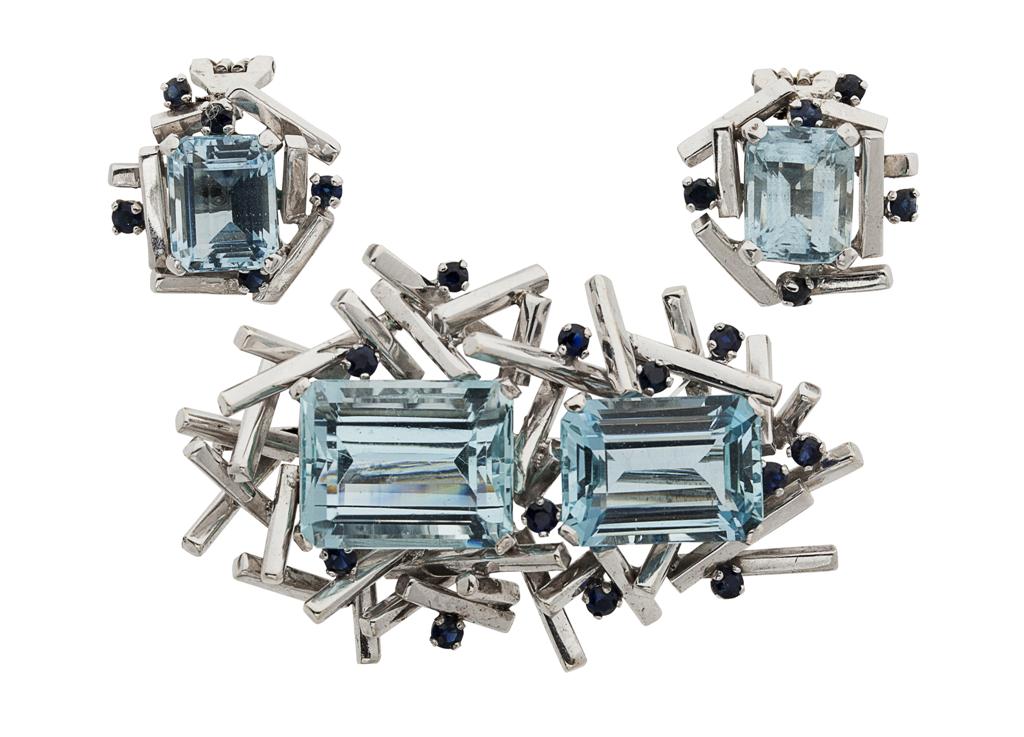 Appraisal: A contemporary aquamarine and sapphire set brooch and earrings apparently