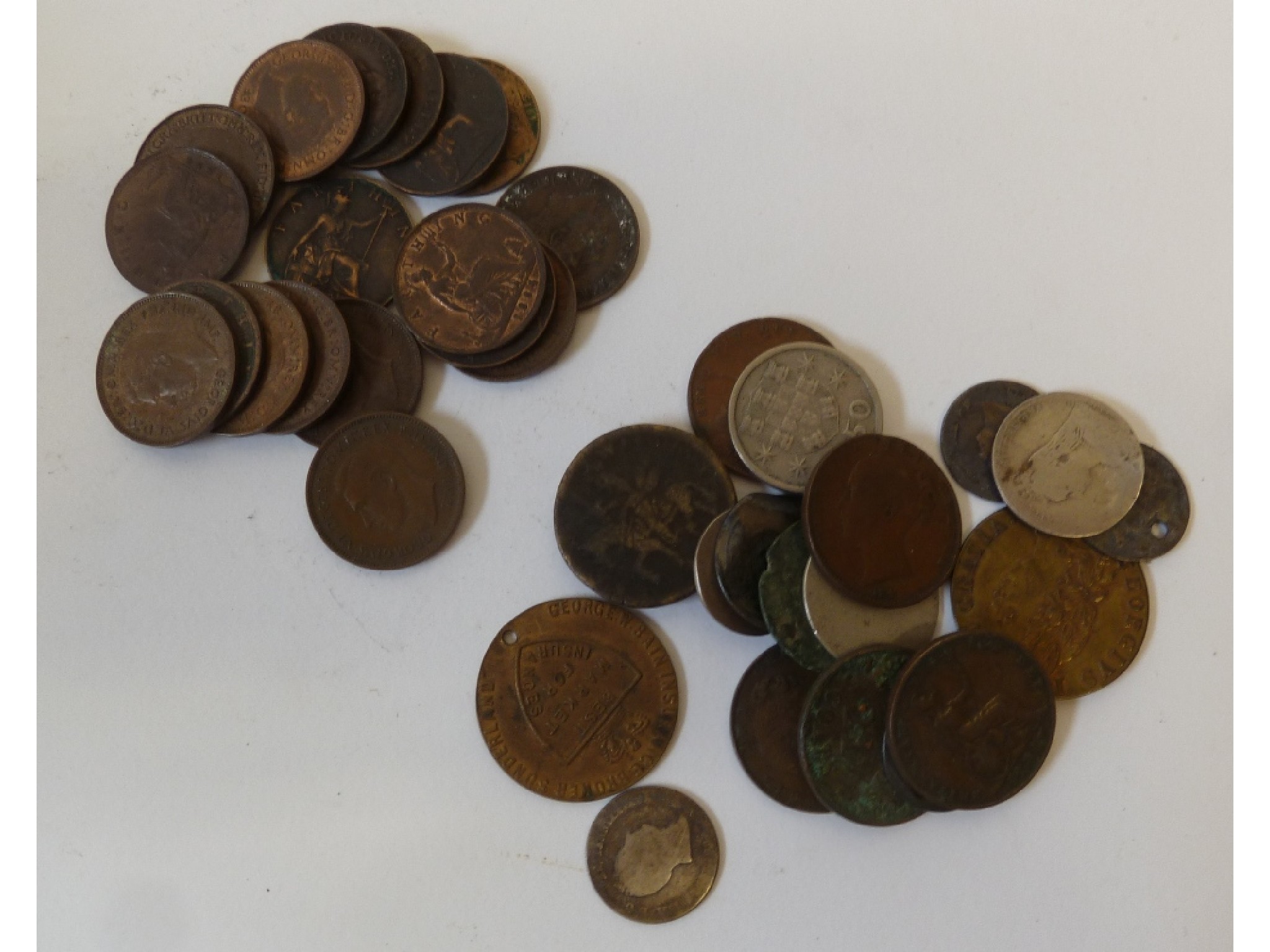 Appraisal: A QUANTITY OF VICTORIAN AND LATER PENNIES HALF PENNIES Farthings