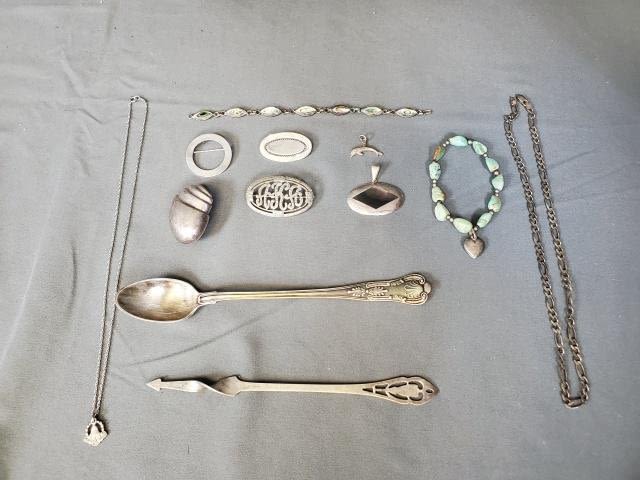 Appraisal: Miscellaneous silver group Please note weights should be considered an