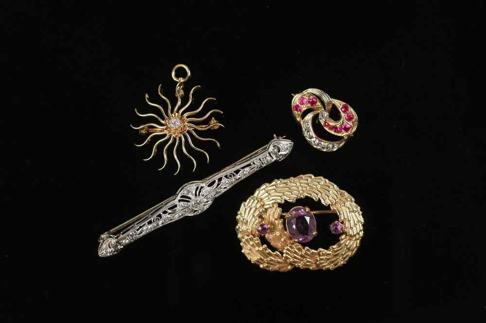 Appraisal: BROOCHES - Lot of fair vintage brooches include an K