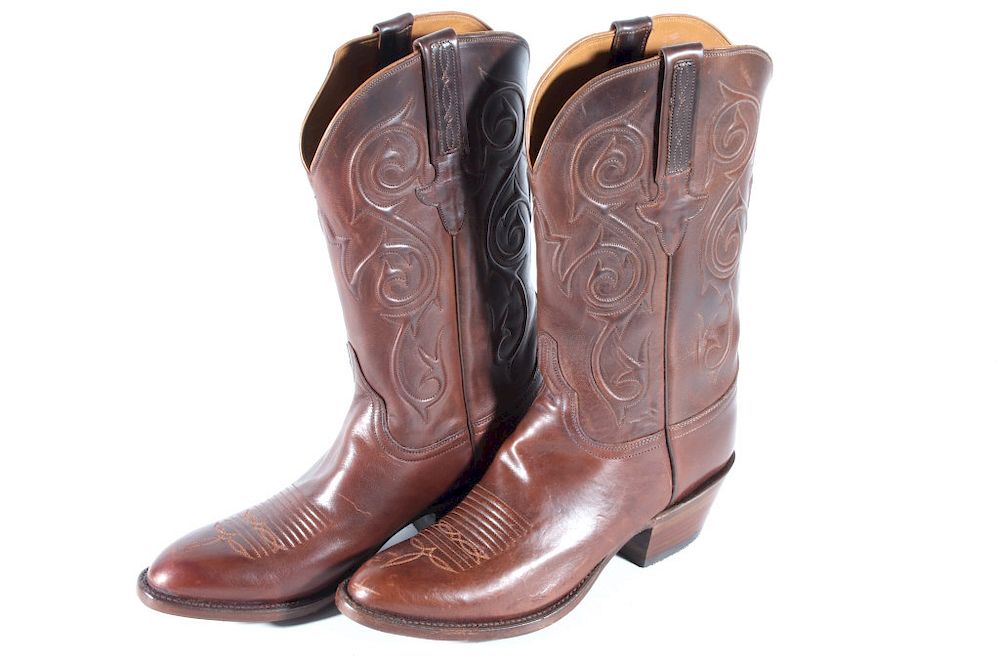 Appraisal: Lucchese Classic Calfskin Mens Boots Included in this lot is