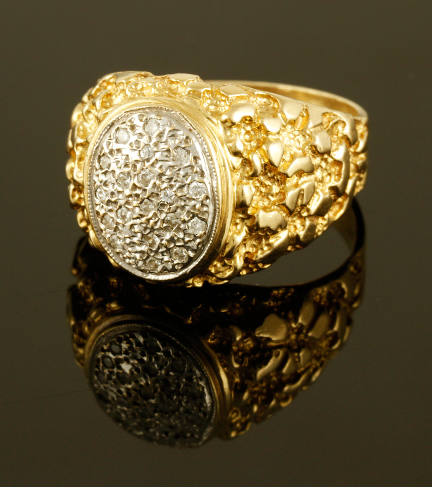 Appraisal: - K Men's Diamond Ring k gold men's diamond ring