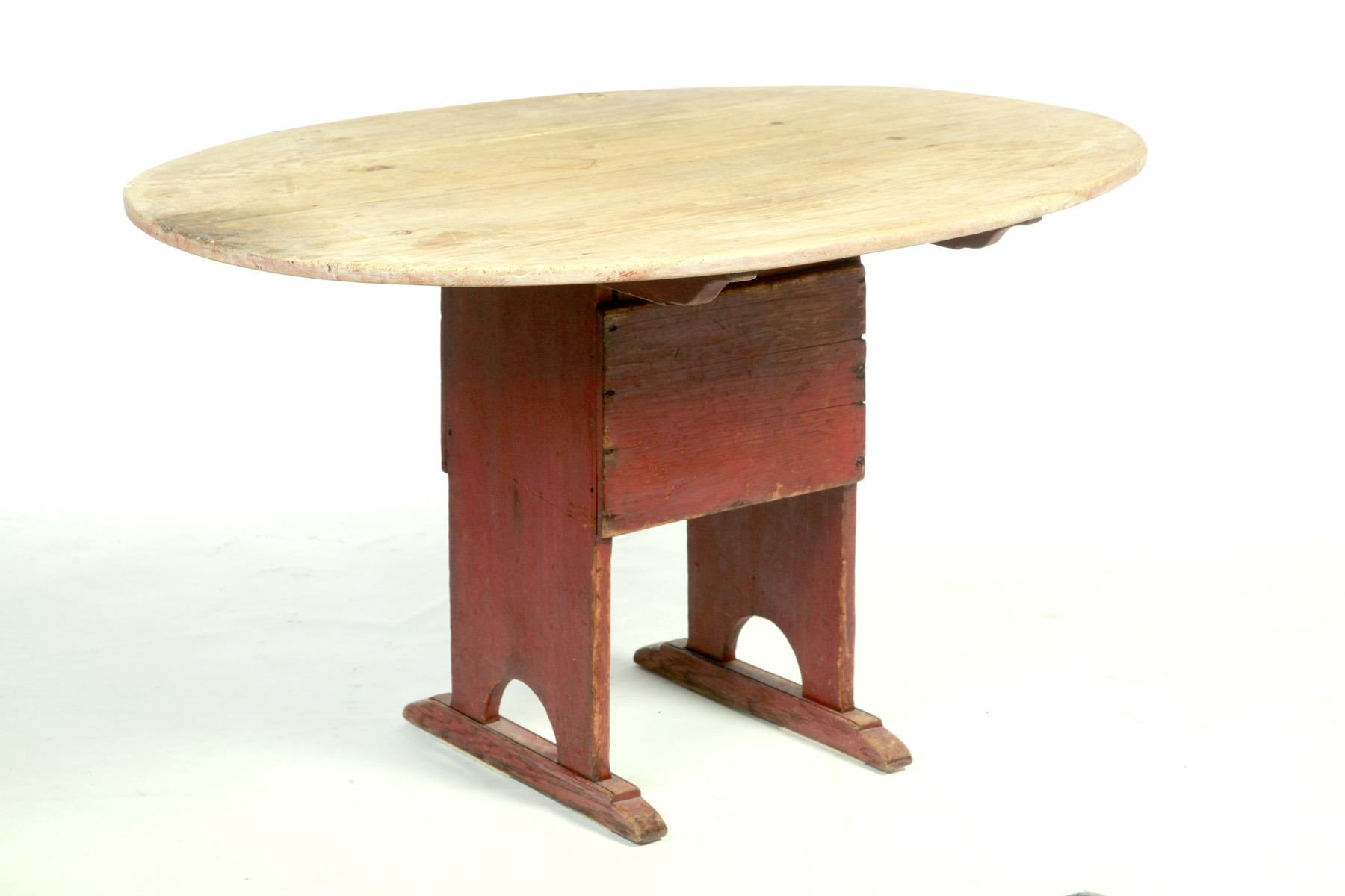 Appraisal: AMERICAN HUTCH TABLE Maine late th-early th century Hardwood base