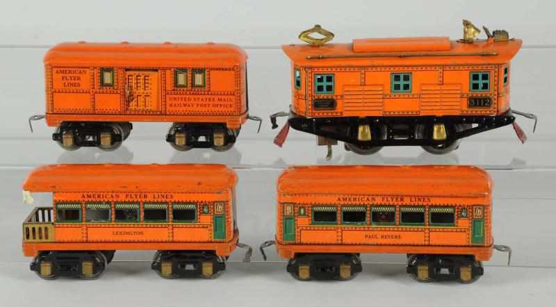 Appraisal: Tinplate American Flyer Passenger Train Set American Pre-war O-gauge Includes