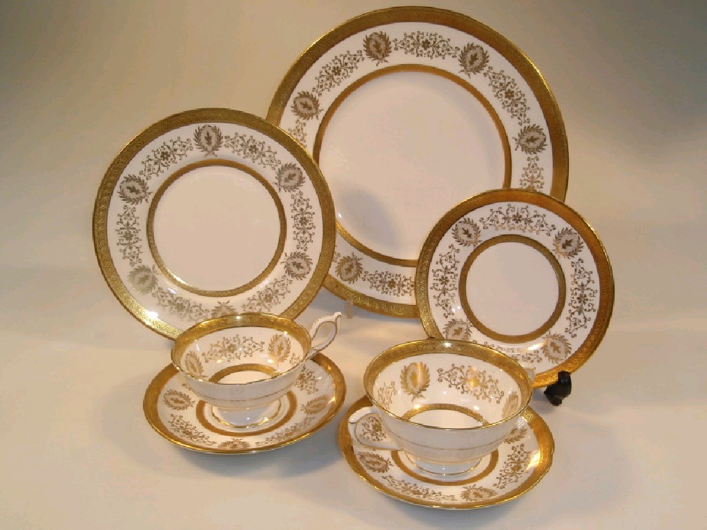 Appraisal: A Coalport 'Lady Anne' dinner service decorated with a band