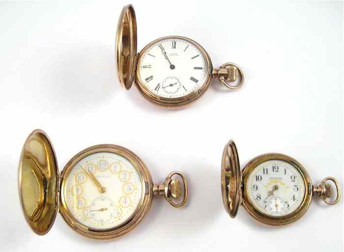 Appraisal: THREE AMERICAN WALTHAM HUNTER CASE POCKET WATCHES A model size