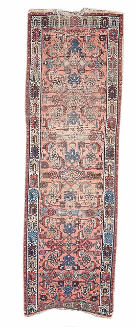 Appraisal: AN ANTIQUE QASHGAI RUG with triple diamond motif within a