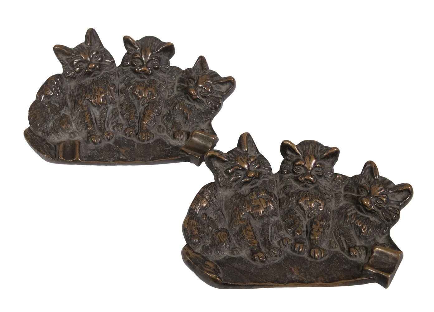 Appraisal: PR BRONZE KITTENS ASHTRAYS Pair of Early th c Bronze