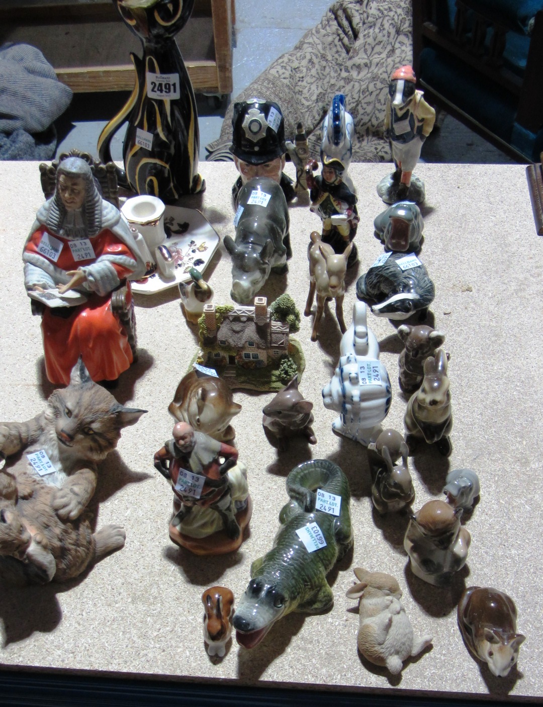 Appraisal: A quantity of ceramic figures Beswick and others to lots