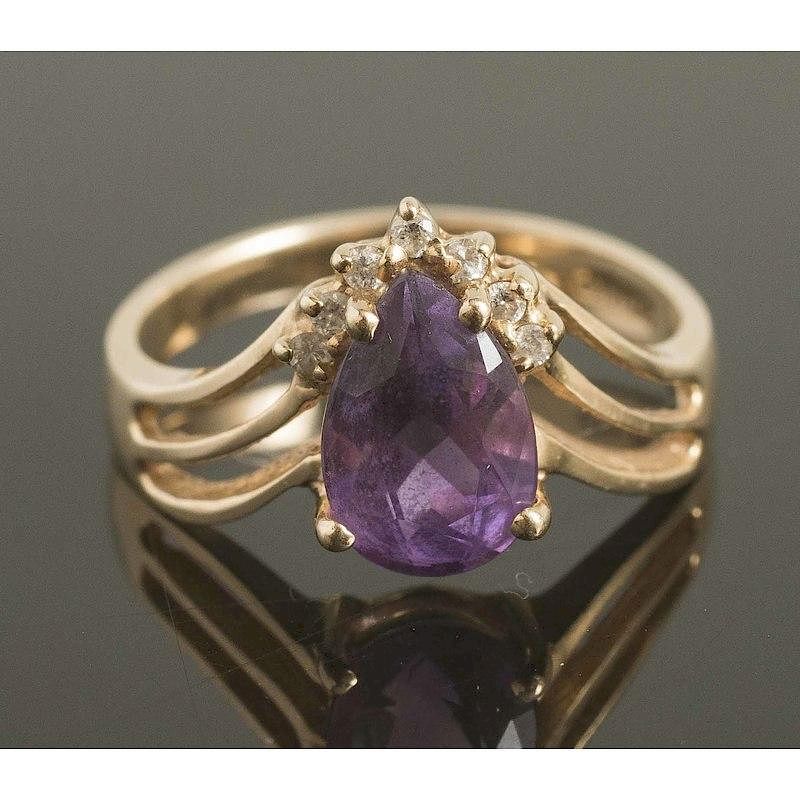 Appraisal: Amethyst k Gold RIng Amethyst diamond k gold ring Gross