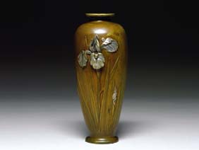 Appraisal: ANTIQUE JAPANESE BRONZE VASE Antique Japanese bronze vase of ovoid