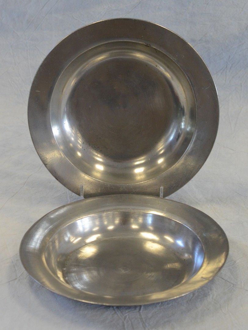 Appraisal: Two th th century German pewter plain-rim deep dishes Circa