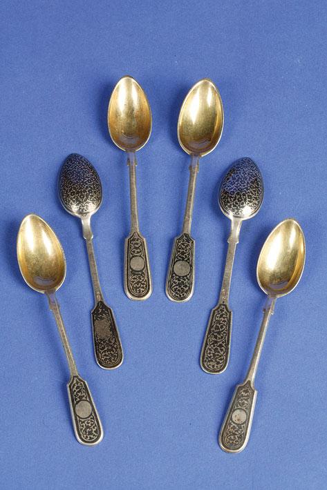 Appraisal: A SET OF SIX RUSSIAN TEASPOONS with Niello decoration and