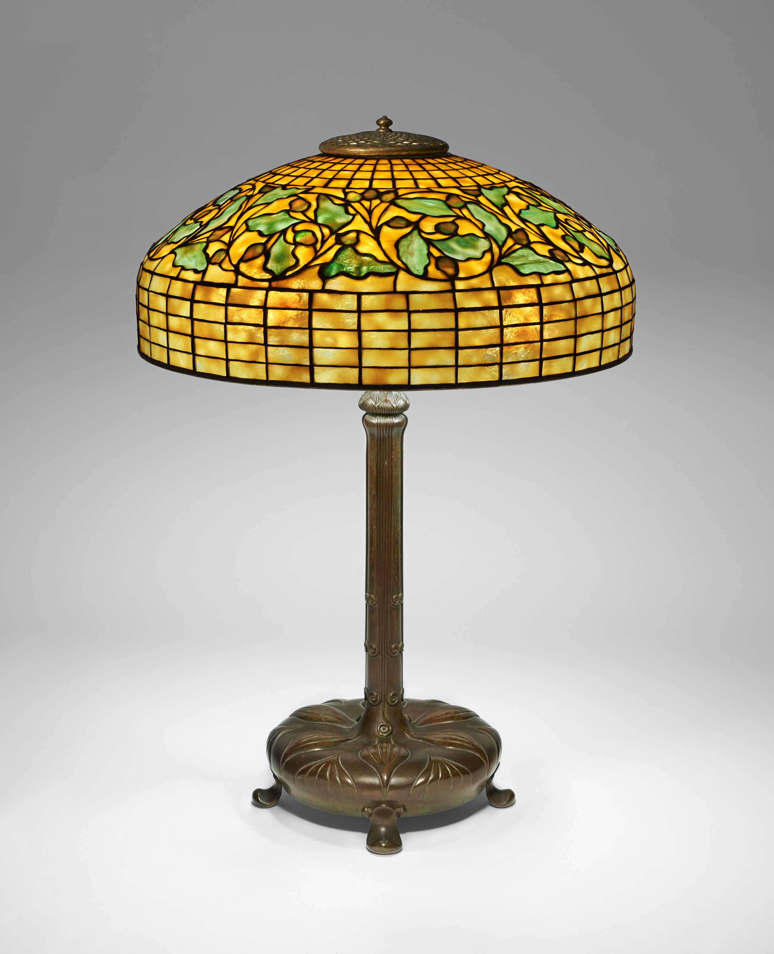 Appraisal: TIFFANY STUDIOS 'Oak Leaf' Table Lamp circa leaded glass patinated